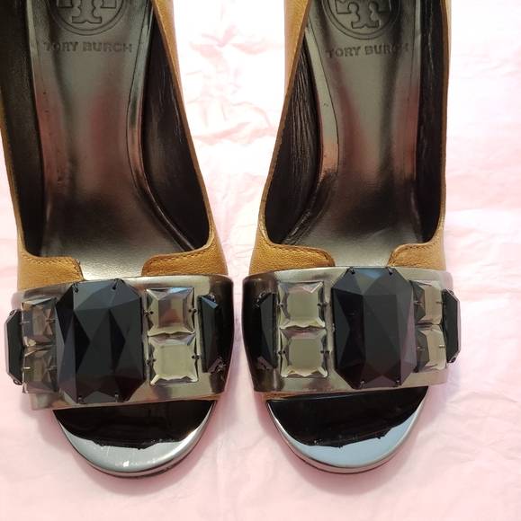 Tory Burch Embellished Peep-toe Brown Pumps size 5.5 - Picture 2 of 14